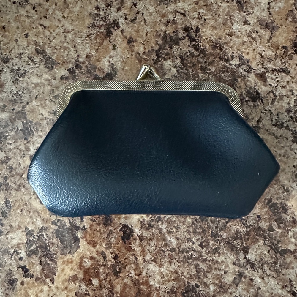 Sleek Black Leather Coin Purse with Textured Finish - NWOT